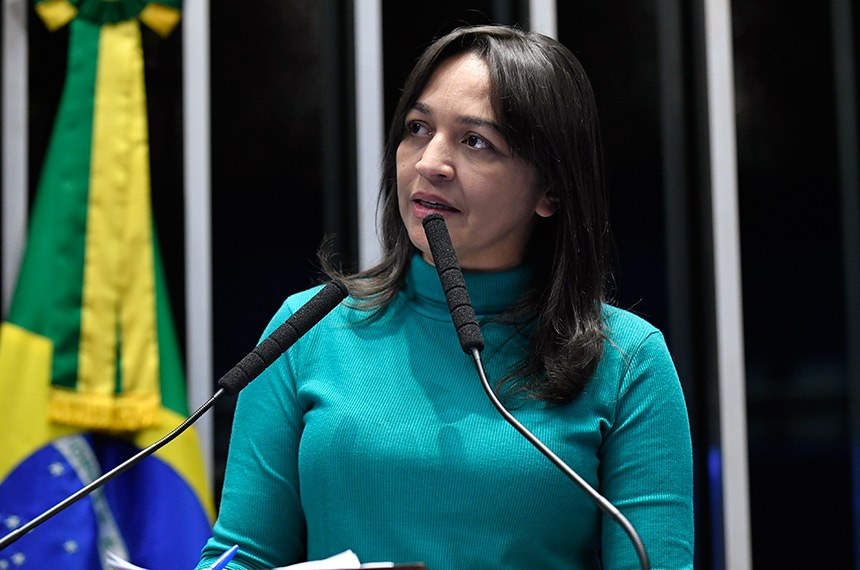 Eliziane participa de entrega de ambulâncias para municípios do Maranhão