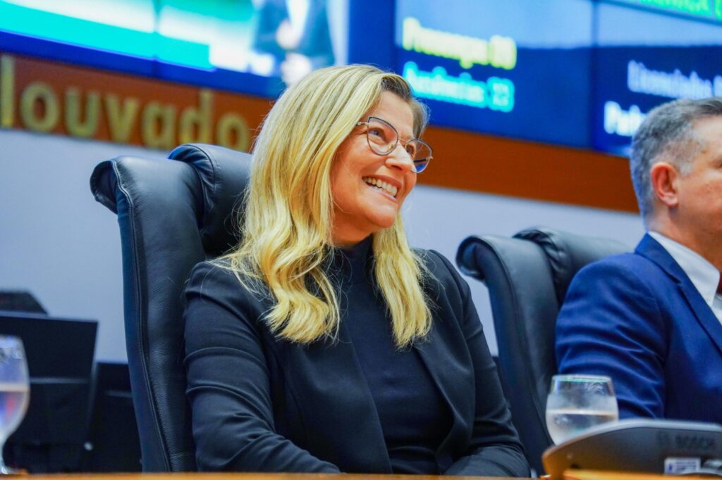 Assembleia concede Título de Cidadã Maranhense à juíza aposentada Mônica De Lucca