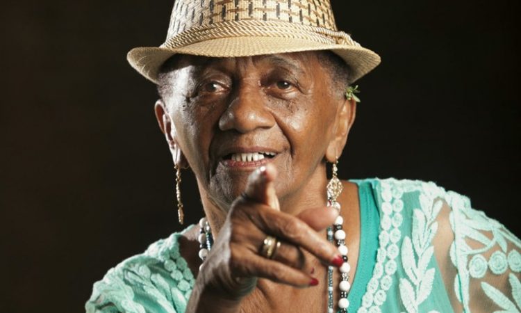 Morre a cantora e compositora maranhense Patativa