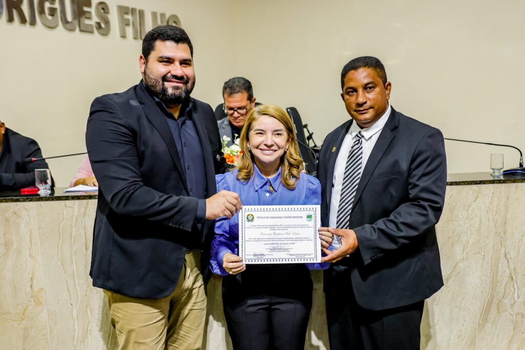 Iracema Vale recebe título de Cidadã Itapecuruense e reitera compromisso com o desenvolvimento do município