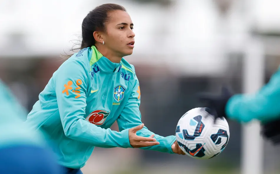 Com a maranhense Mariza de titular, Brasil goleia Paraguai na Copa América