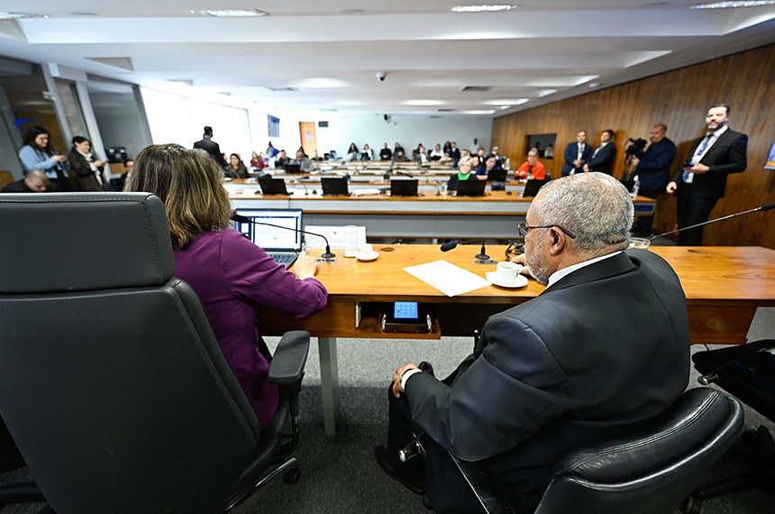 Selo ‘Cidade Mulher’ vai a Plenário